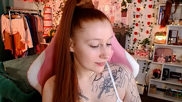 Ayla Hicks online show from 13, 1, 2026