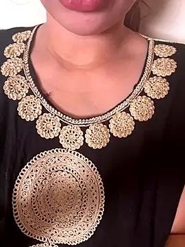 Snapshot of Laila-sexi chatting on 20, 11, 2025 Laila-sexi online show from 20, 11, 2025