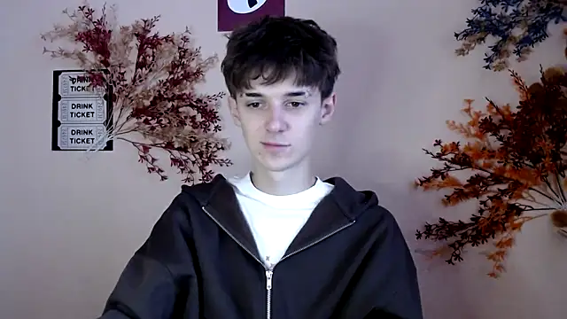 Hoot Dude  online show from 4, 11, 2025