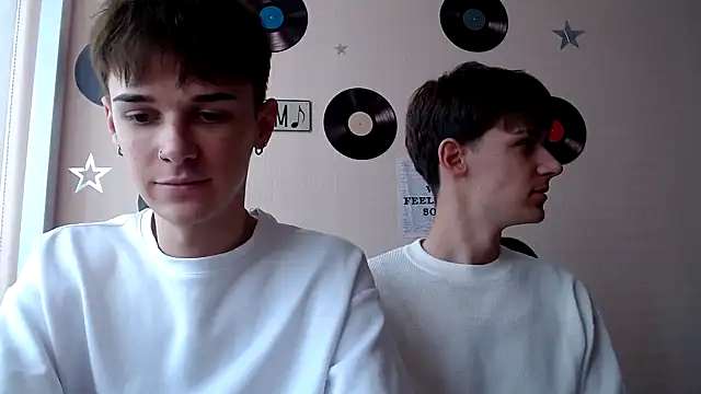 Hoot Dude  online show from 30, 9, 2025