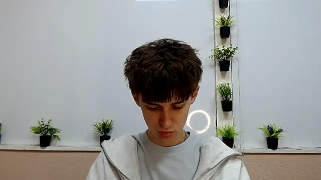 Hoot Dude  online show from 18, 11, 2025