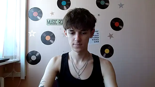 Hoot Dude  online show from 12, 10, 2025