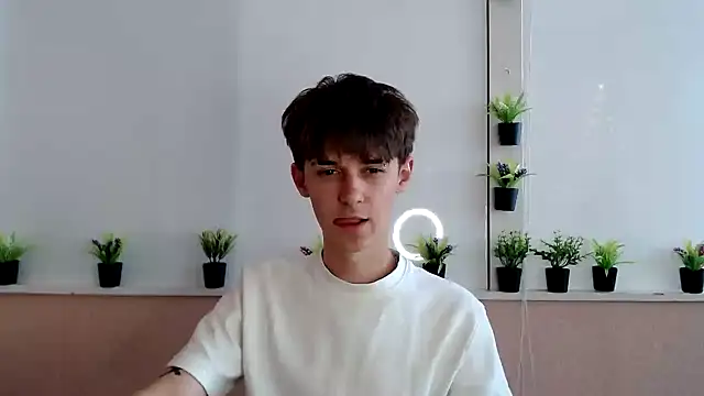 Hoot Dude  online show from 14, 10, 2025