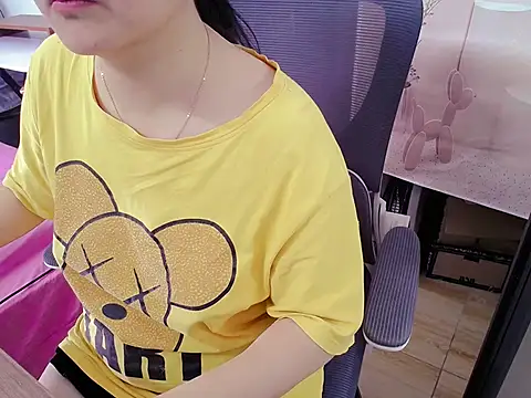 Lilya 39 online show from 6, 11, 2025