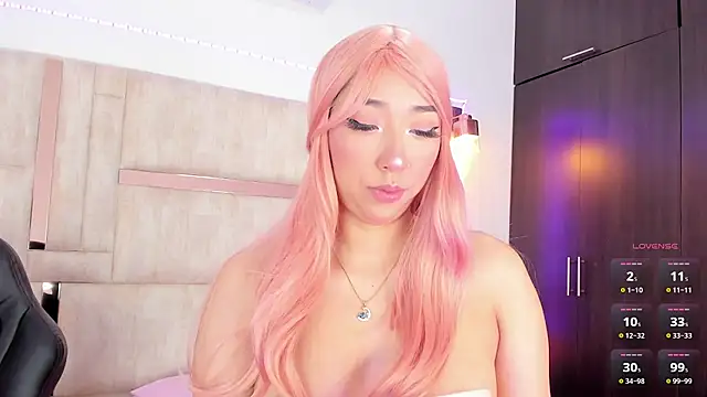 emily  walker online show from 15, 10, 2025