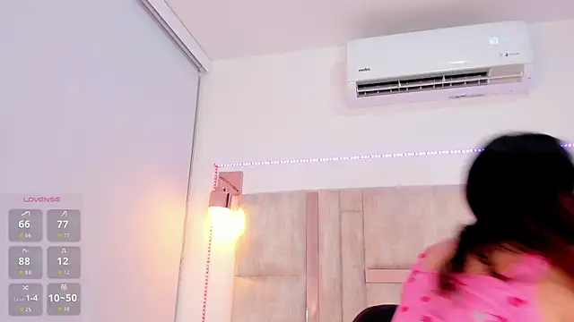 emily  walker online show from 29, 9, 2025