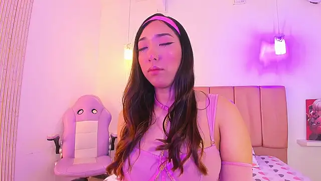 emily  walker online show from 19, 12, 2025