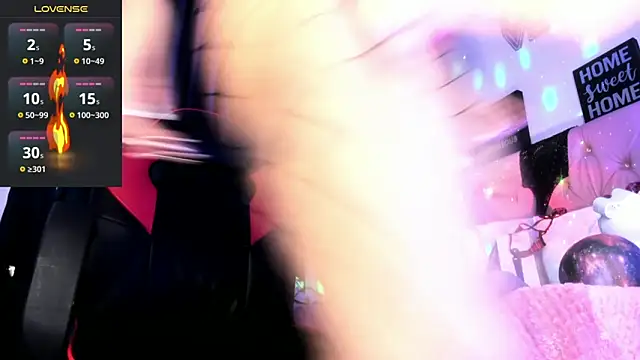 Nicolle Ferran online show from 17, 12, 2025