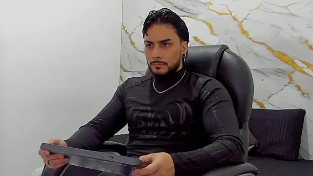 Snapshot of Miike_Stone1 chatting on 10, 1, 2026 Miike Stone1 online show from 10, 1, 2026