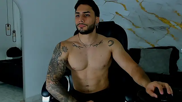 Snapshot of Miike_Stone1 chatting on 17, 10, 2025 Miike Stone1 online show from 17, 10, 2025