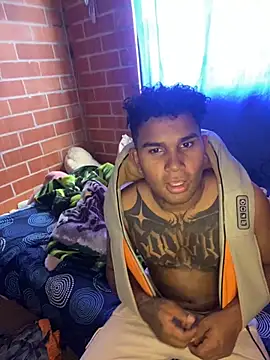 Snapshot of crezy_02 chatting on 24, 9, 2025 crezy 02 online show from 24, 9, 2025