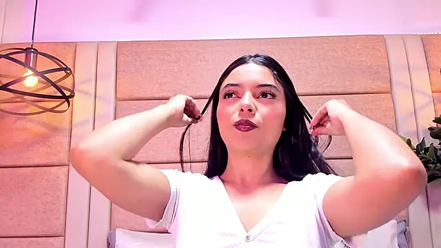 AriaBelles online show from 2, 12, 2025