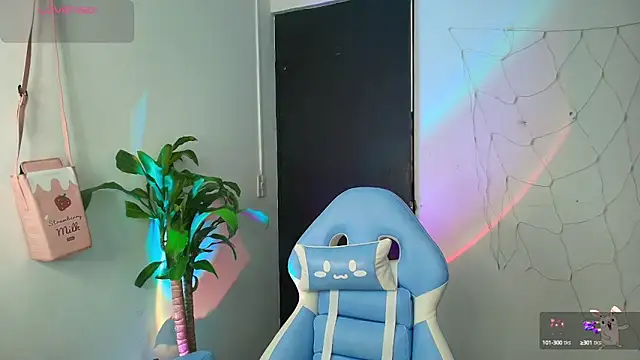 Hinata 21  online show from 3, 10, 2025