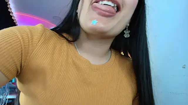 Hinata 21  online show from 13, 2, 2026