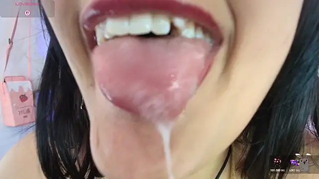 Hinata 21  online show from 26, 11, 2025