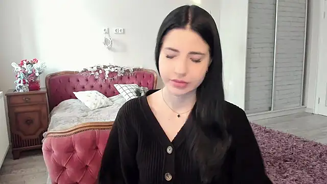 Malibu J online show from 17, 12, 2025