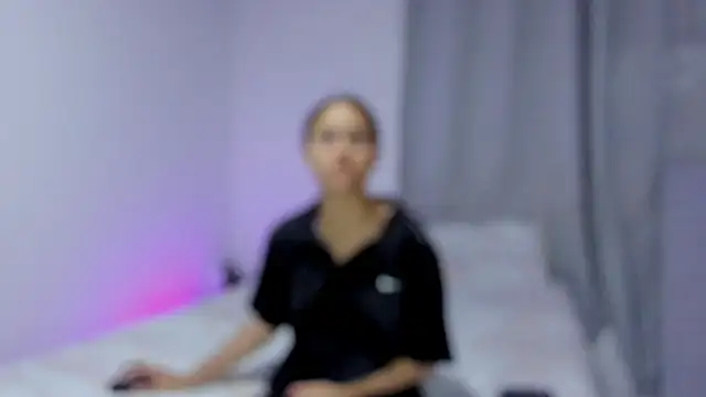 LittleCheerry69 online show from 15, 10, 2025