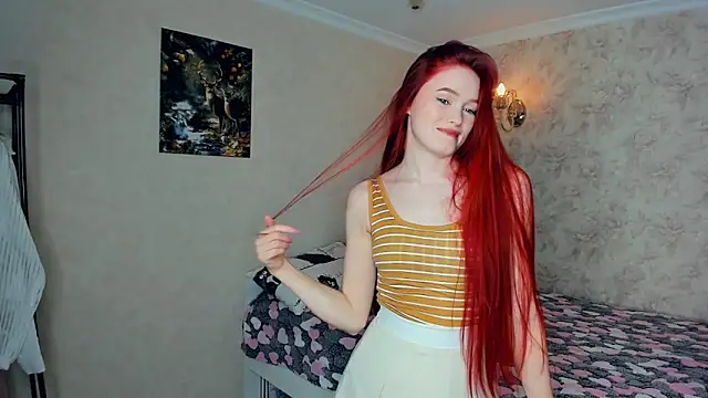 Red FoxGirl online show from 3, 10, 2025