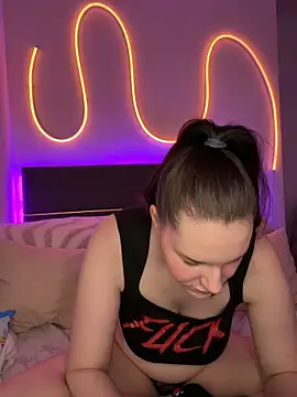 Mila-Jasmin online show from 17, 2, 2026