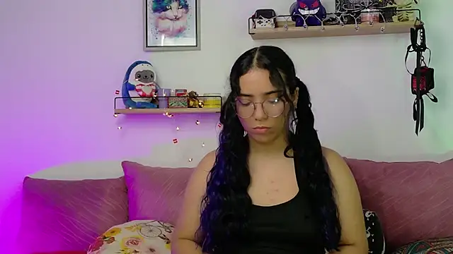 LucyDerby online show from 10, 2, 2026