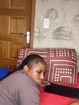 Bellabootie online show from 5, 4, 2026