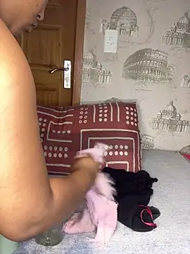 Bellabootie online show from 10, 4, 2026