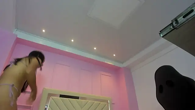 Snapshot of ALAHIACRUZ1 chatting on 2, 7, 2026 ALAHIACRUZ1 online show from 2, 7, 2026