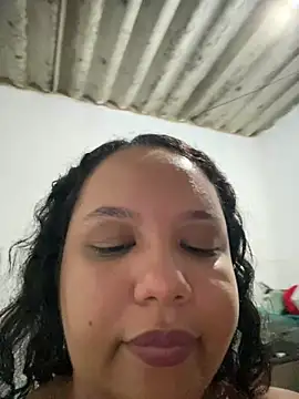 Snapshot of EggedGrowth chatting on 1, 2, 2026 EggedGrowth online show from 1, 2, 2026