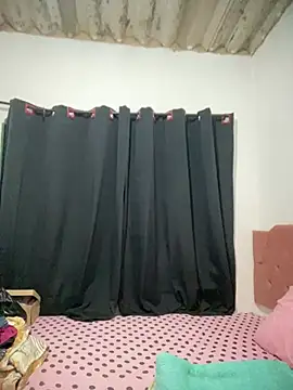 Snapshot of EggedGrowth chatting on 19, 2, 2026 EggedGrowth online show from 19, 2, 2026