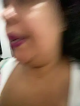 Snapshot of EggedGrowth chatting on 4, 2, 2026 EggedGrowth online show from 4, 2, 2026