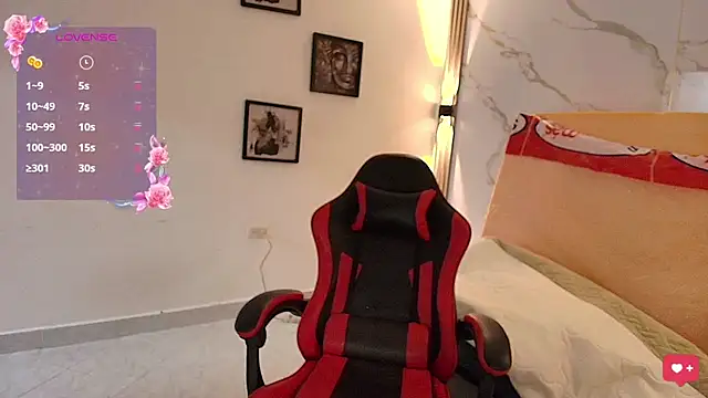 Snapshot of Nina_Rouge7 chatting on 15, 11, 2025 Nina Rouge7 online show from 15, 11, 2025