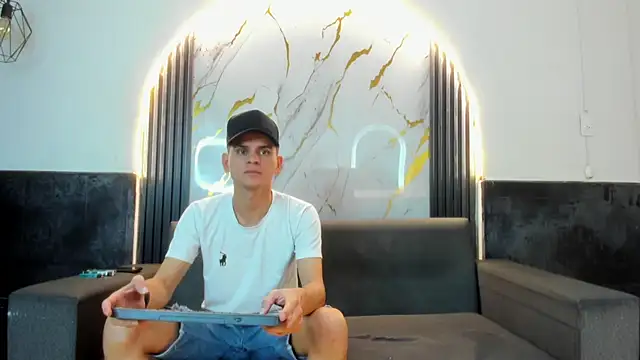 liam coleman25 online show from 8, 2, 2026