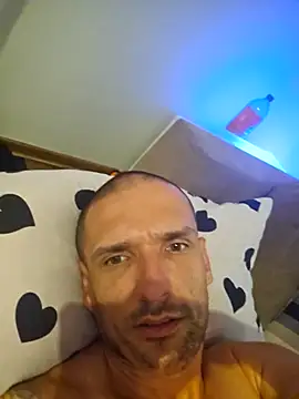 Snapshot of Ando1992 chatting on 25, 9, 2025 Ando1992 online show from 25, 9, 2025