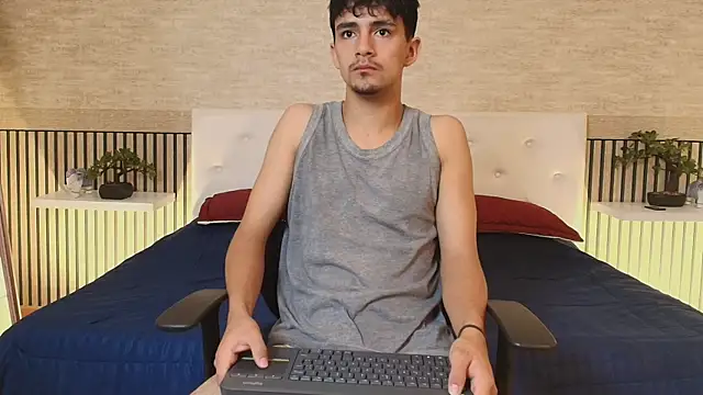 Snapshot of Axel_Draven chatting on 9, 7, 2026 Axel Draven online show from 9, 7, 2026
