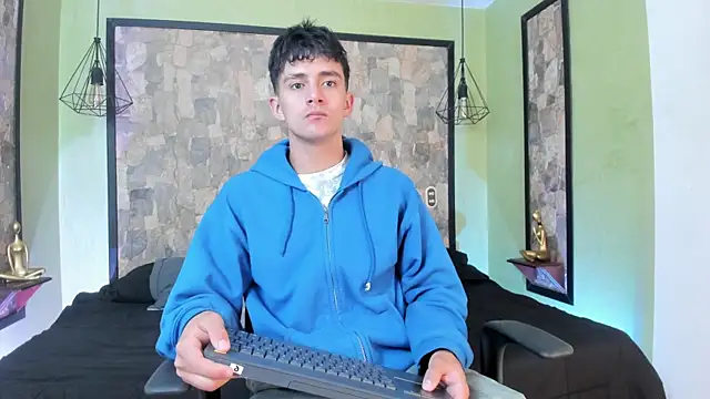 Snapshot of Axel_Draven chatting on 17, 6, 2026 Axel Draven online show from 17, 6, 2026