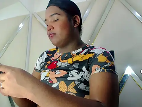 AuroraRoss online show from 2, 10, 2025