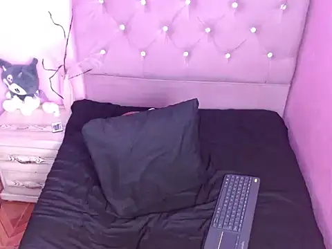 sabrinapaulson1111 online show from 17, 6, 2026