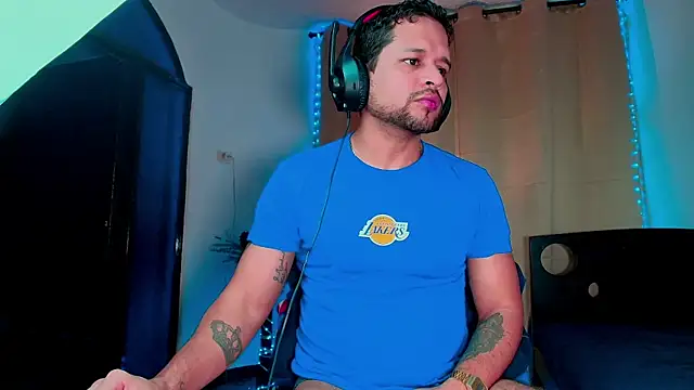 LucasGaeel online show from 25, 11, 2025