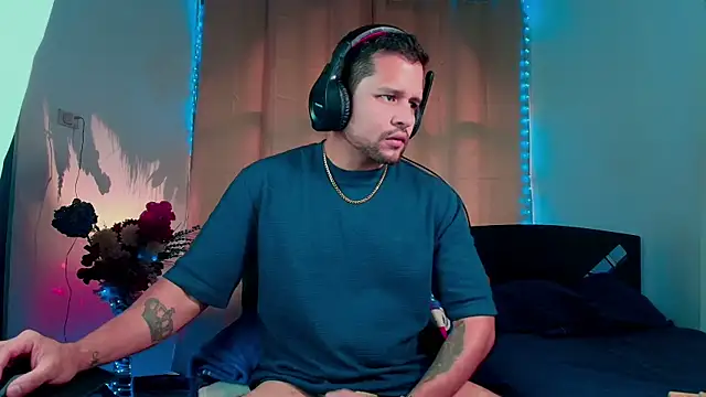 LucasGaeel online show from 16, 10, 2025