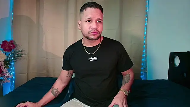 LucasGaeel online show from 4, 2, 2026