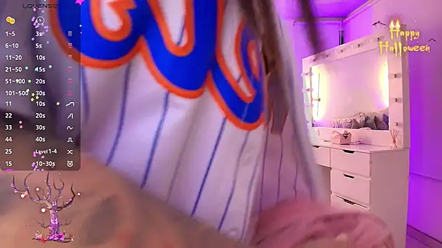 kloe28 online show from 14, 10, 2025