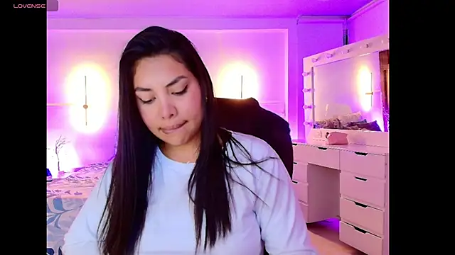 kloe28 online show from 11, 11, 2025