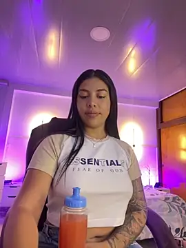 kloe28 online show from 8, 10, 2025