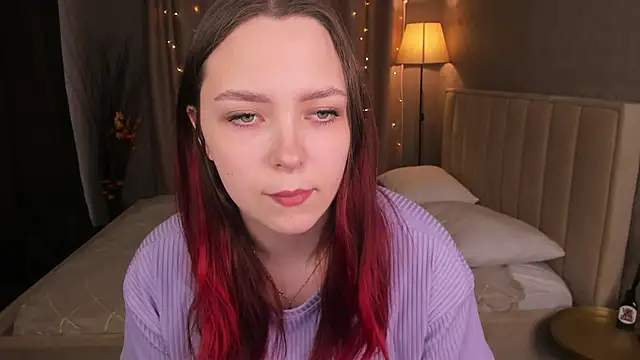 Monica  Queen online show from 4, 3, 2026