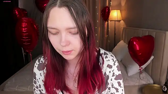 Snapshot of Monica__Queen chatting on 9, 2, 2026 Monica Queen online show from 9, 2, 2026