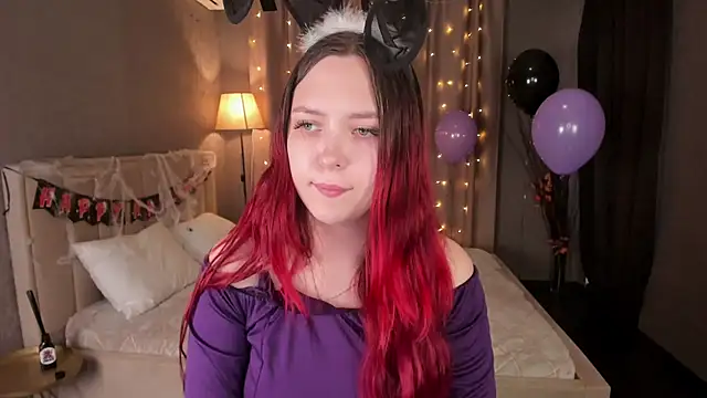 Monica  Queen online show from 26, 10, 2025