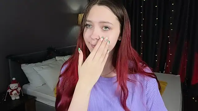 Snapshot of Monica__Queen chatting on 14, 12, 2025 Monica Queen online show from 14, 12, 2025