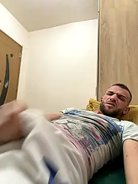 sexyman1936 online show from 2, 12, 2025