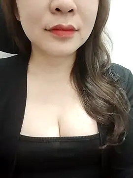 Girl Shy2000 online show from 23, 3, 2026