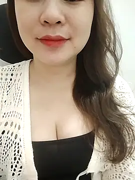 Girl Shy2000 online show from 1, 4, 2026